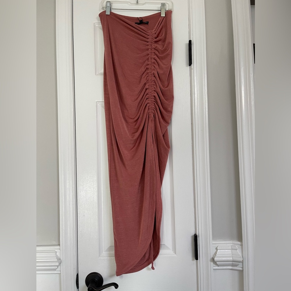 Jlux label skirt size small color mauve